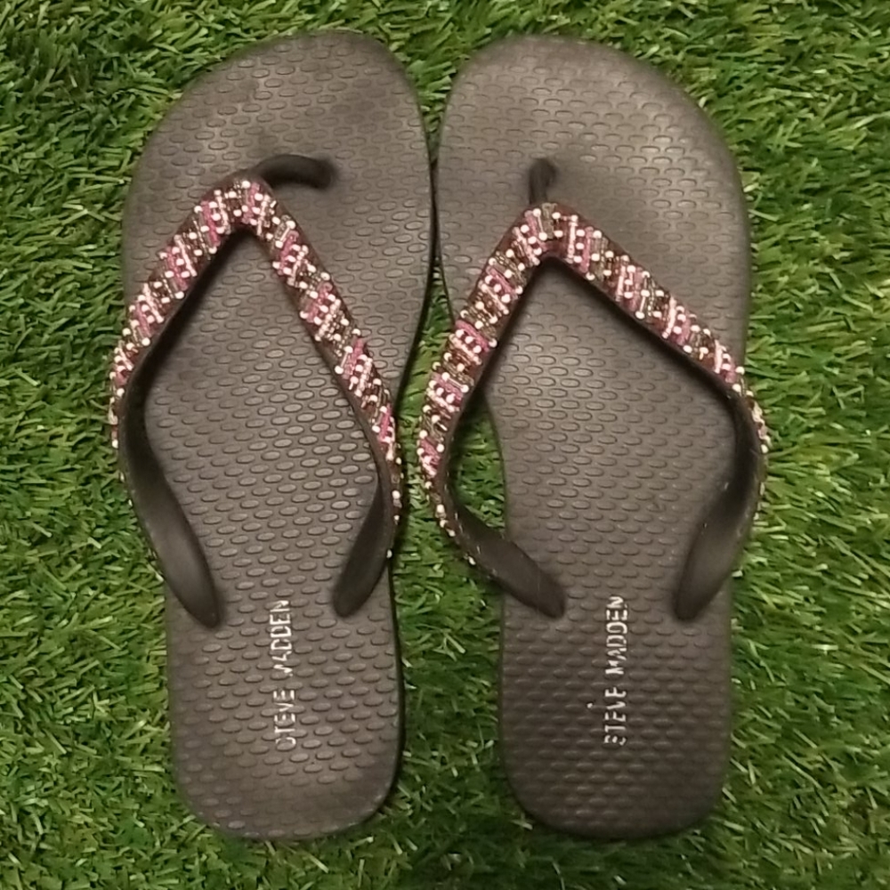 Sandals - Picture 2 of 5